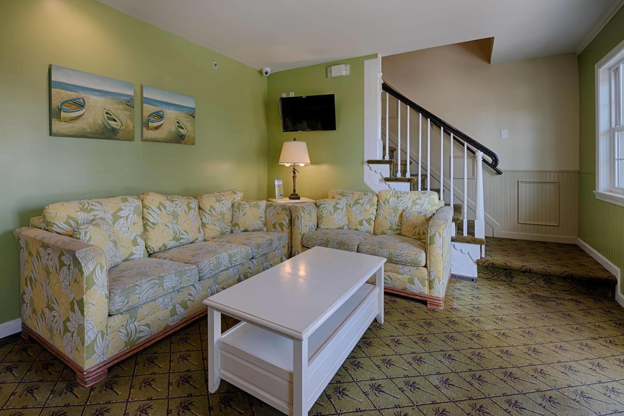 Commander House Hotel