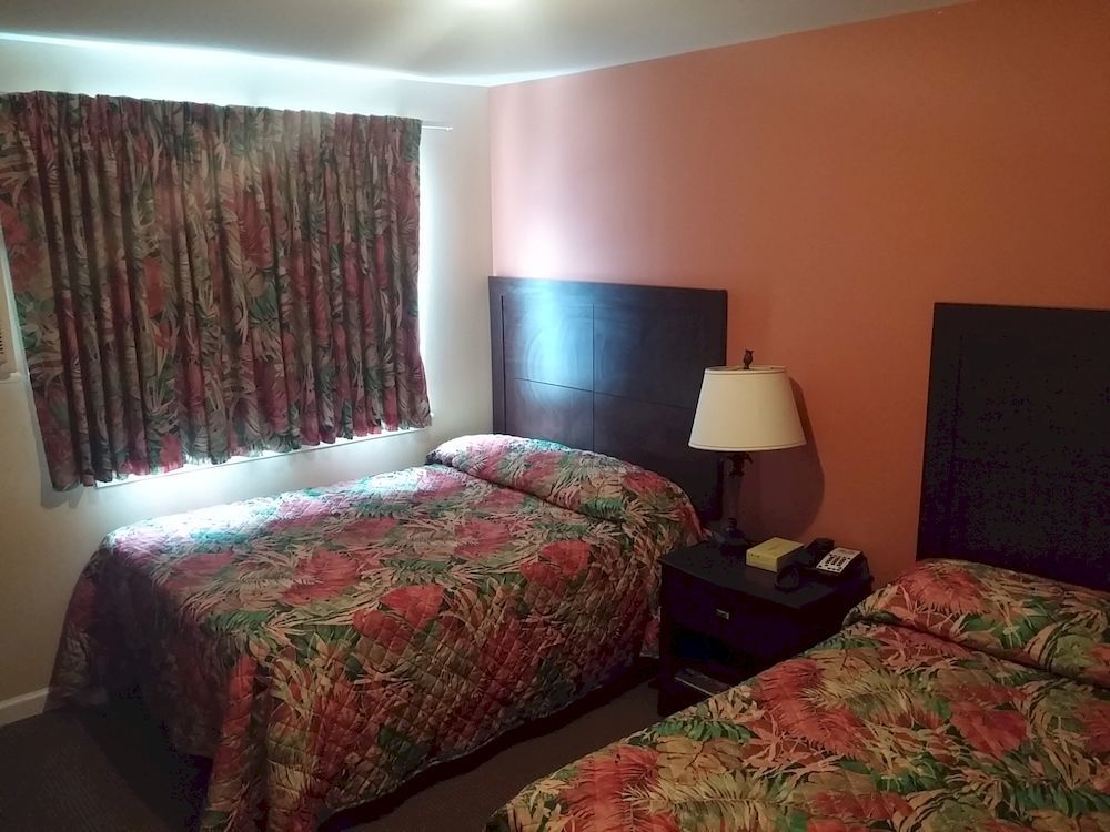 Commander Beach House Hotel Hotel 2*
